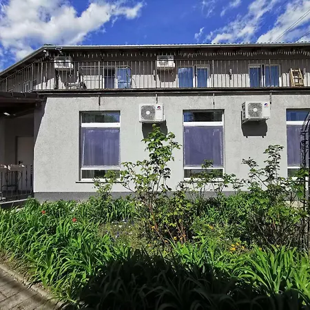 Gazde/Camere de închiriat Duna Riverside *