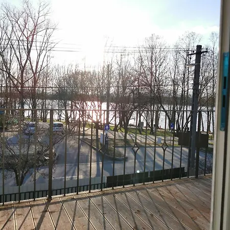 בית אירוח Duna Riverside